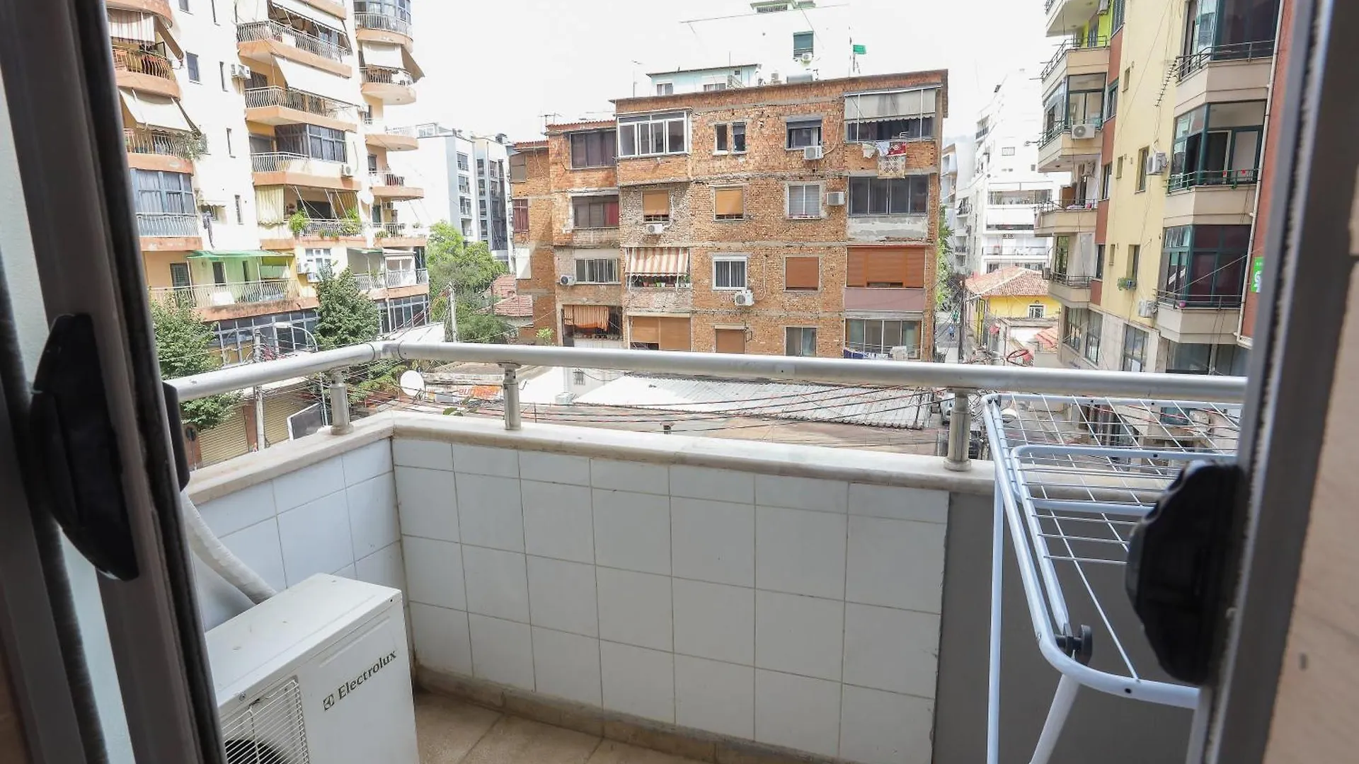 New Bazar Selvia Apartment Tirana