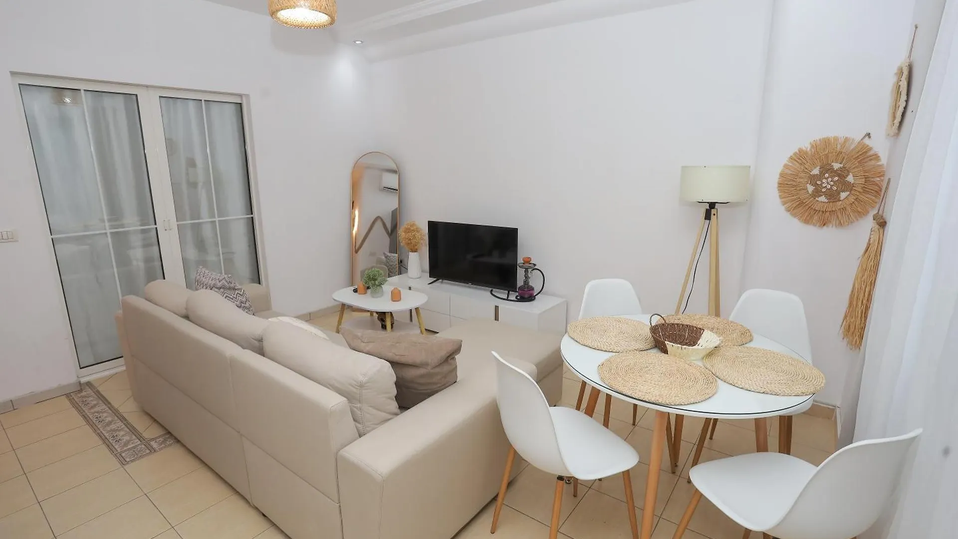 New Bazar Selvia Apartment Tirana 0*,  Albania